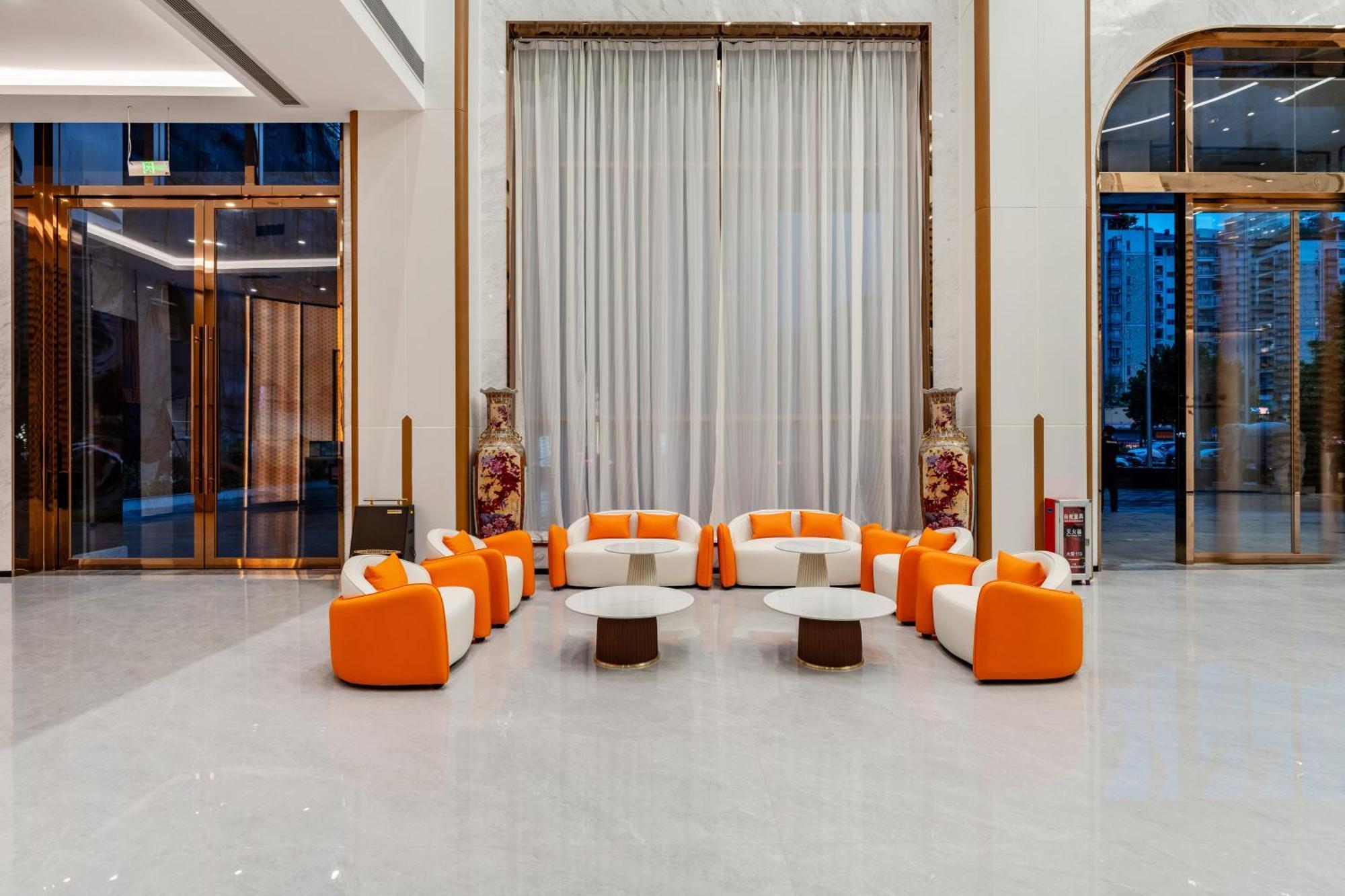 Liang Fan Holiday Inn Guangzhou Exterior foto