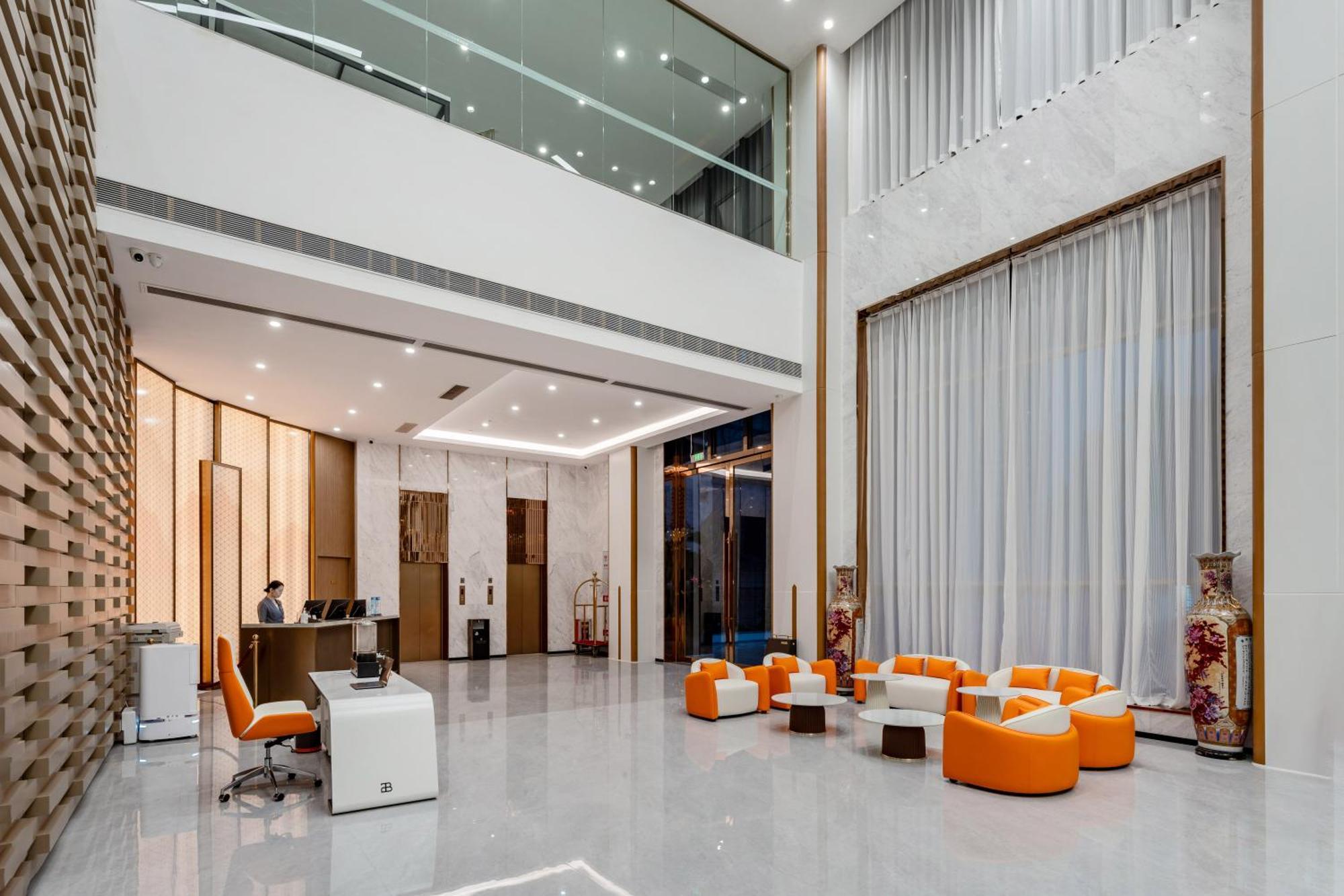 Liang Fan Holiday Inn Guangzhou Exterior foto