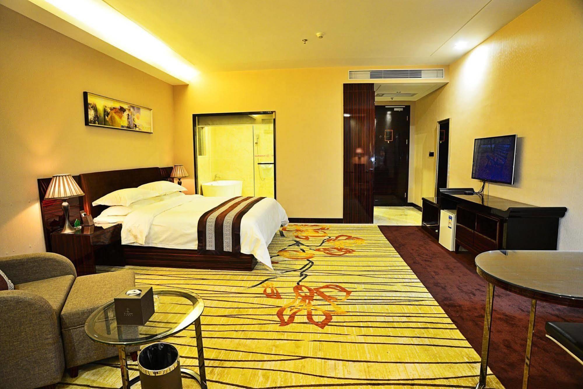 Liang Fan Holiday Inn Guangzhou Exterior foto